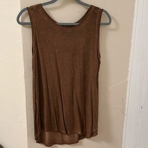 Jane and Delaney Tank Size M